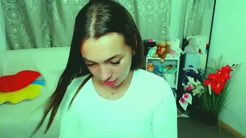 Snapshot of m_vikki chatting on 27, 6, 2026 Vikki online show from 27, 6, 2026