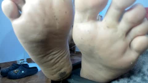 Snapshot of maaster420 chatting on 8, 10, 2025 itgram pezlo josue online show from 8, 10, 2025