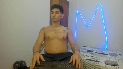Snapshot of maaster420 chatting on 29, 10, 2025 itgram pezlo josue online show from 29, 10, 2025