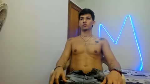 Snapshot of maaster420 chatting on 9, 11, 2025 itgram pezlo josue online show from 9, 11, 2025