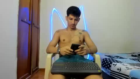 Snapshot of maaster420 chatting on 1, 12, 2025 itgram pezlo josue online show from 1, 12, 2025