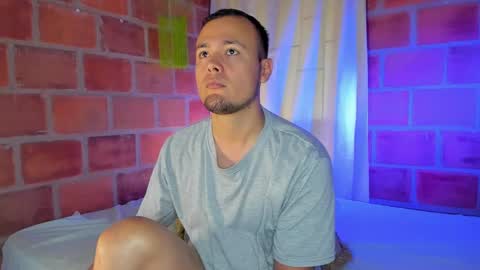   online show from 24, 1, 2025