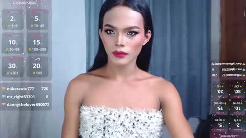 Divina online show from 4, 5, 2026