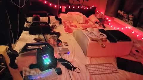 mac1119 online show from 13, 5, 2026