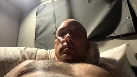 Snapshot of mac402992 chatting on 8, 11, 2025 mac402992 online show from 8, 11, 2025