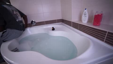 Mac Troy online show from 9, 3, 2025