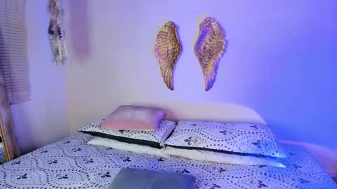 Macarena  online show from 21, 10, 2025