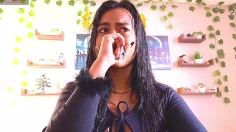 Macey Elliot Modelo Independiente online show from 4, 12, 2024