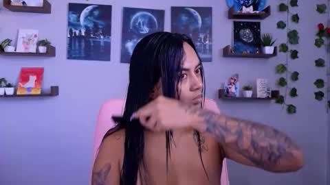 Macey Elliot Modelo Independiente online show from 14, 9, 2025