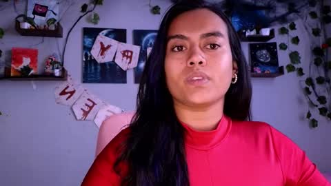 Macey Elliot Modelo Independiente online show from 27, 10, 2025