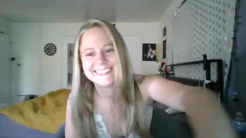 maceyloves online show from 9, 5, 2026