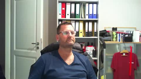 macfly67 online show from 7, 2, 2025