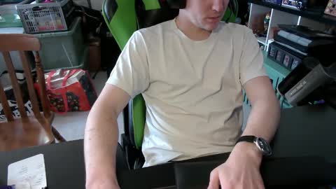 Snapshot of macgargan69 chatting on 21, 3, 2026 macgargan69 online show from 21, 3, 2026