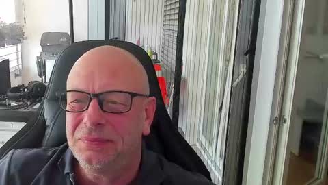Snapshot of machinegun3dx chatting on 15, 6, 2026 Andy online show from 15, 6, 2026