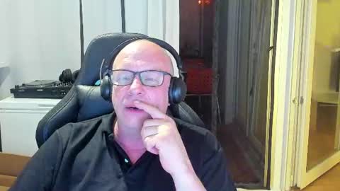 Snapshot of machinegun3dx chatting on 2, 7, 2026 Andy online show from 2, 7, 2026