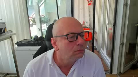 Snapshot of machinegun3dx chatting on 16, 7, 2026 Andy online show from 16, 7, 2026