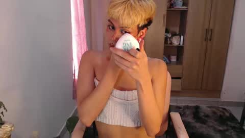 Snapshot of machissex chatting on 30, 12, 2024 machissex online show from 30, 12, 2024