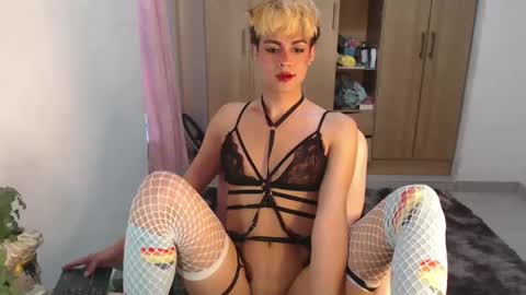 Snapshot of machissex chatting on 2, 1, 2025 machissex online show from 2, 1, 2025