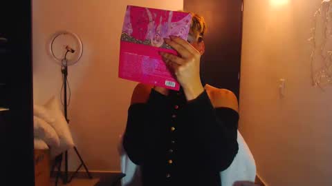 Snapshot of machissex chatting on 7, 3, 2025 machissex online show from 7, 3, 2025