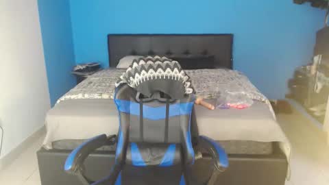 Snapshot of machissex chatting on 26, 10, 2025 machissex online show from 26, 10, 2025