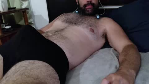 Snapshot of machoathome chatting on 28, 4, 2026 machoathome online show from 28, 4, 2026