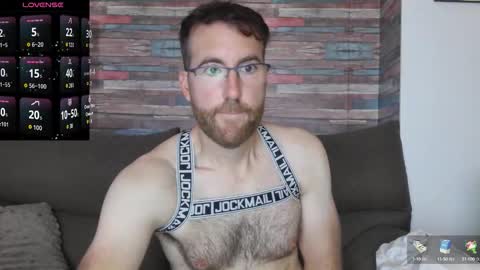 Snapshot of machohiberiko chatting on 8, 10, 2025 Jota online show from 8, 10, 2025