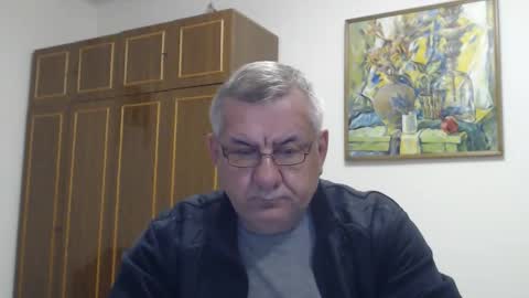 Snapshot of machomale3 chatting on 30, 10, 2025 Macho online show from 30, 10, 2025