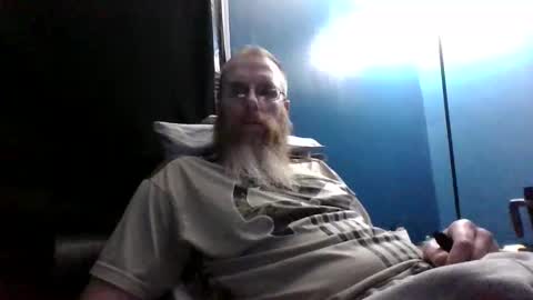 Snapshot of mack68220 chatting on 14, 12, 2024 bigmackdaddy online show from 14, 12, 2024