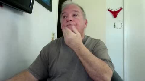 Snapshot of mackdocc001 chatting on 16, 10, 2025 mackdocc001 online show from 16, 10, 2025