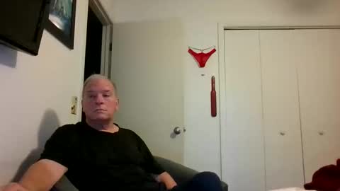 Snapshot of mackdocc001 chatting on 11, 4, 2026 mackdocc001 online show from 11, 4, 2026