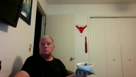 Snapshot of mackdocc001 chatting on 15, 4, 2026 mackdocc001 online show from 15, 4, 2026