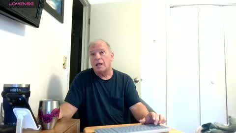 Snapshot of mackdocc001 chatting on 20, 4, 2026 mackdocc001 online show from 20, 4, 2026