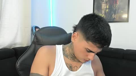 Snapshot of mad_maxxx1 chatting on 19, 1, 2025 max online show from 19, 1, 2025