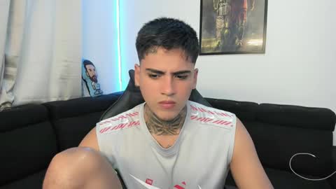 Snapshot of mad_maxxx1 chatting on 19, 1, 2025 max online show from 19, 1, 2025