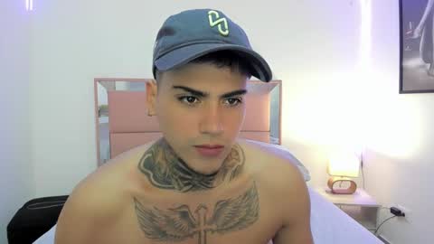 Snapshot of mad_maxxx1 chatting on 2, 2, 2025 max online show from 2, 2, 2025