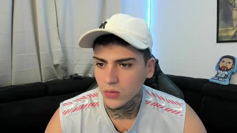 Snapshot of mad_maxxx1 chatting on 13, 2, 2025 max online show from 13, 2, 2025