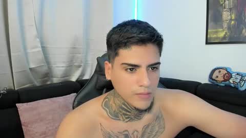 Snapshot of mad_maxxx1 chatting on 28, 2, 2025 max online show from 28, 2, 2025