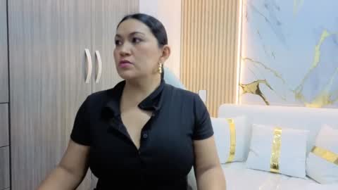 Madam Hott  online show from 27, 9, 2025