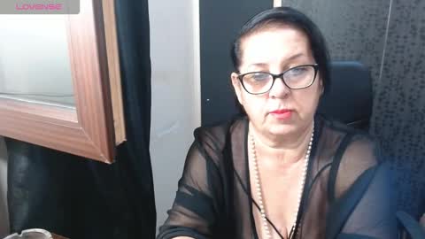 Snapshot of madam_sanjanne chatting on 13, 9, 2025 Madam Sanjanne online show from 13, 9, 2025