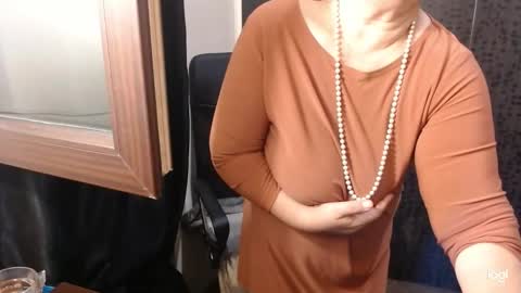 Snapshot of madam_sanjanne chatting on 22, 9, 2025 Madam Sanjanne online show from 22, 9, 2025