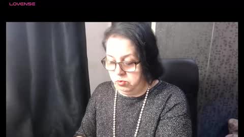 Snapshot of madam_sanjanne chatting on 6, 1, 2026 Madam Sanjanne online show from 6, 1, 2026