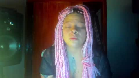 Snapshot of madam_sativa chatting on 18, 9, 2025 di online show from 18, 9, 2025