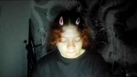 Snapshot of madam_sativa chatting on 17, 10, 2025 di online show from 17, 10, 2025