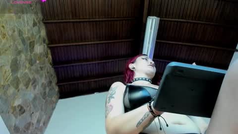 Snapshot of madame_ibby chatting on 5, 12, 2025 madame ibby online show from 5, 12, 2025