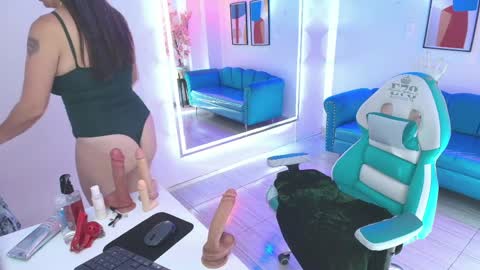 Madame Scarllet  online show from 1, 4, 2026