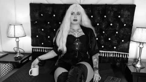 Raven online show from 8, 10, 2025