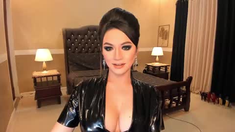 Snapshot of madammistressdominatrixxx chatting on 8, 12, 2024 Alison Kloss online show from 8, 12, 2024