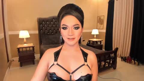Snapshot of madammistressdominatrixxx chatting on 1, 3, 2025 Alison Kloss online show from 1, 3, 2025