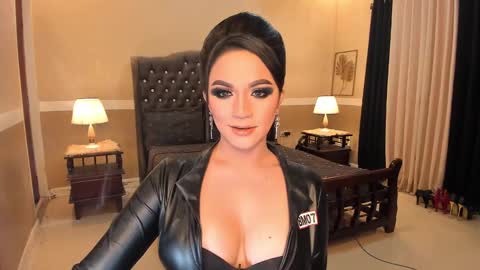 Snapshot of madammistressdominatrixxx chatting on 10, 3, 2025 Alison Kloss online show from 10, 3, 2025