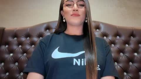 Snapshot of madammistressdominatrixxx chatting on 5, 7, 2026 Alison Kloss online show from 5, 7, 2026